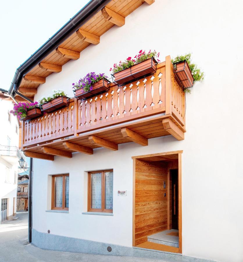 Fenat Aparthotel Introd Exterior photo